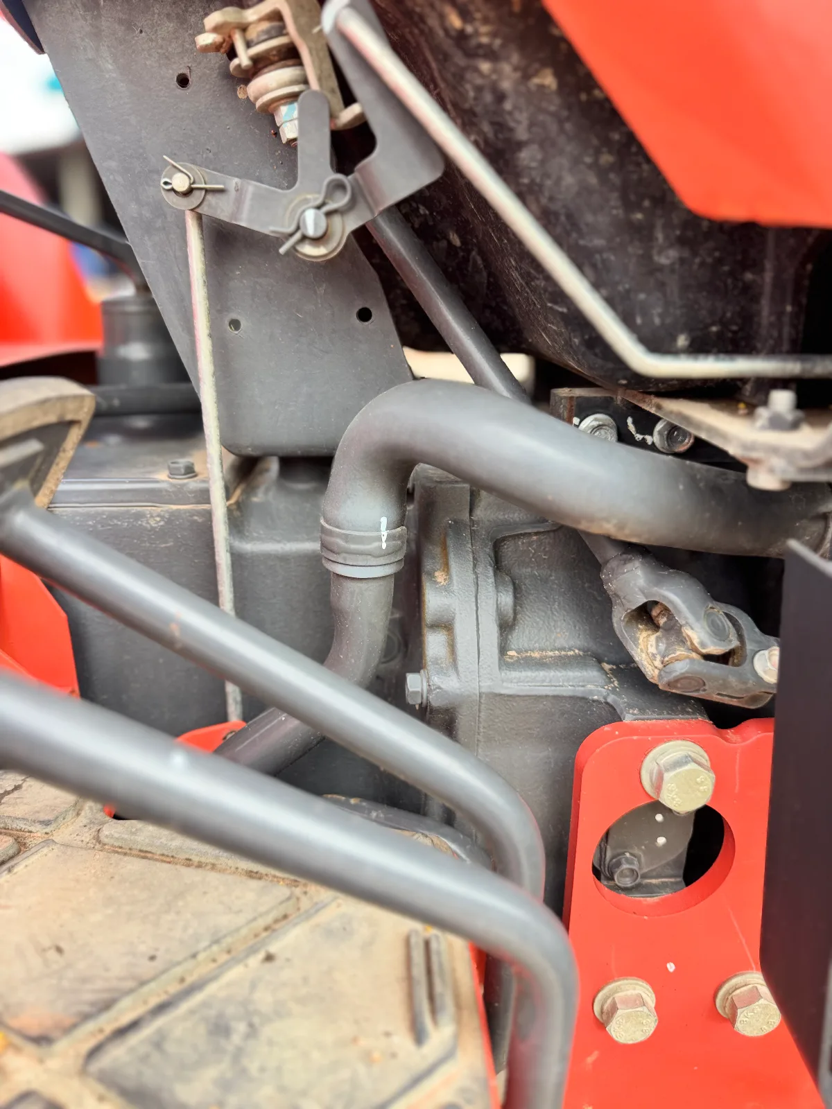 Kubota L4018SP ปี 65 ใช้งาน 863 ชม. พร้อมอุปกรณ์ 3 ชิ้น รูปที่ 7
